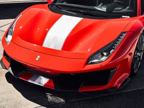 Used 2020 Ferrari 488 Pista Coupe RWD image 5