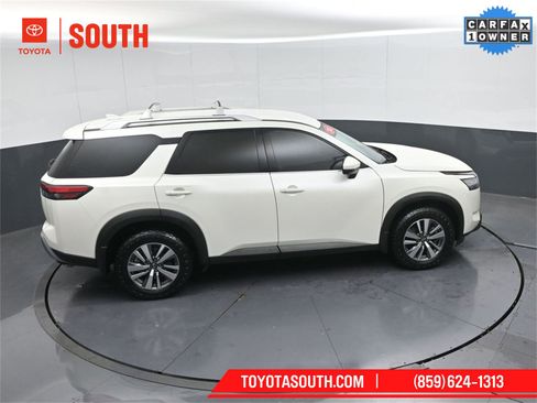 Used 2023 Nissan Pathfinder SL image 42