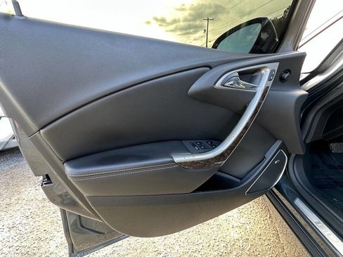 Used 2013 Buick Verano Leather image 10