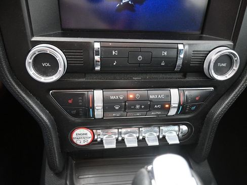 Used 2015 Ford Mustang Premium image 9