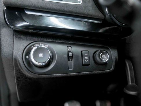 Used 2015 Chevrolet SS RWD image 56