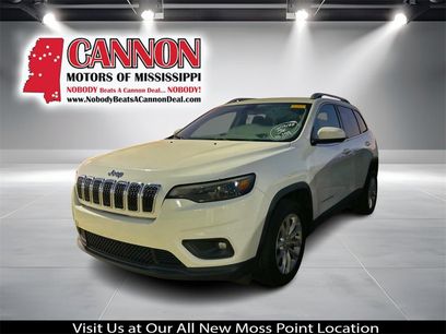 Used 2019 Jeep Cherokee Latitude w/ Popular Appearance Group