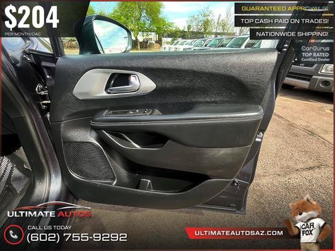 Used 2019 Chrysler Pacifica Touring-L w/ Advanced Safetytec Group FWD image 16