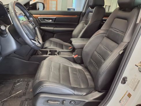 Used 2017 Honda CR-V Touring image 25