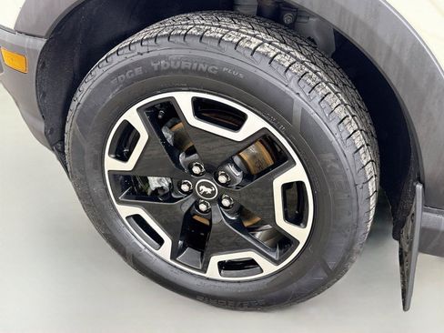 Used 2024 Ford Bronco Sport Outer Banks w/ Tech Package AWD/4WD image 33