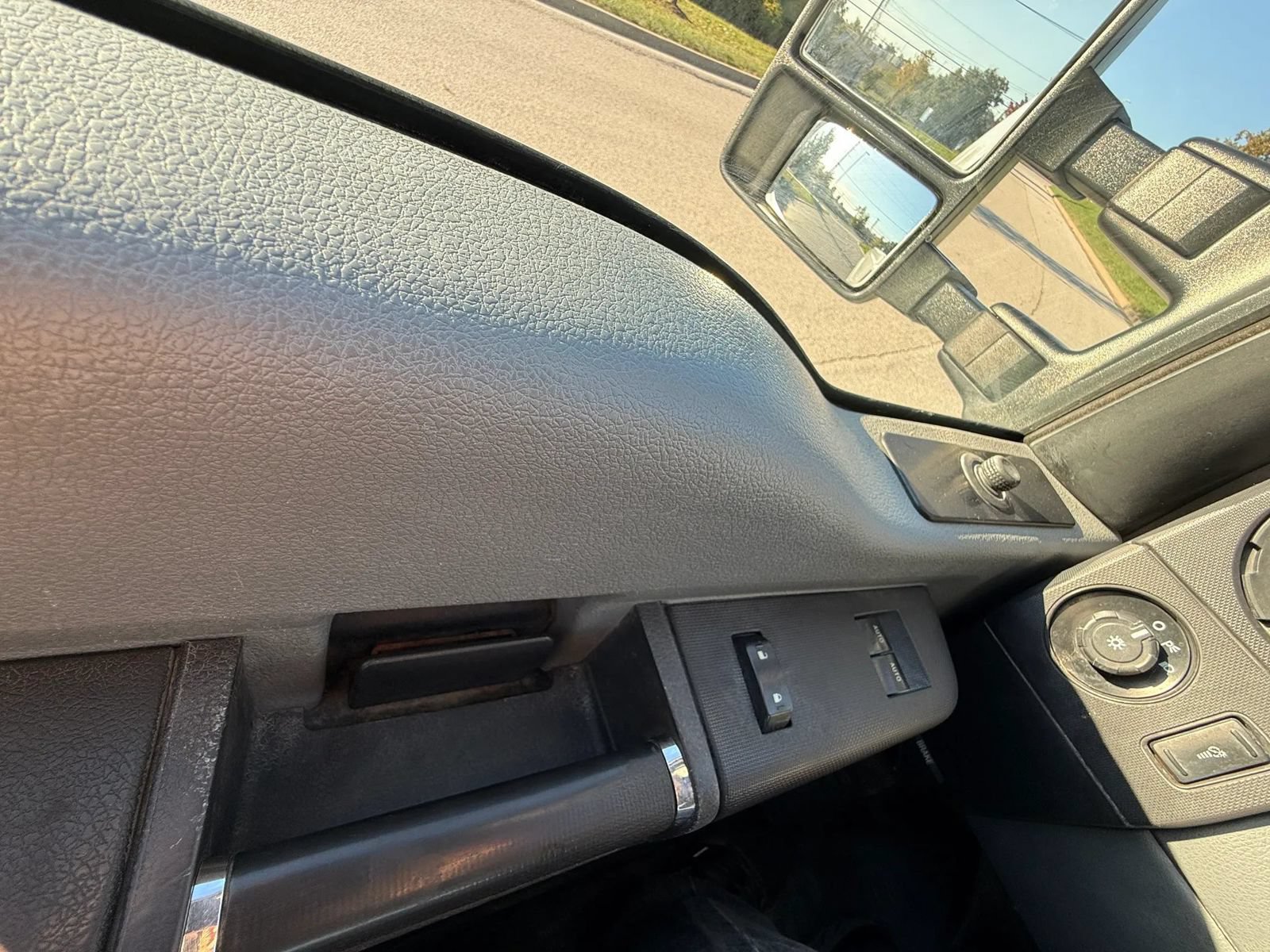 Used 2015 Ford F250 XL w/ Power Equipment Group AWD/4WD image 12