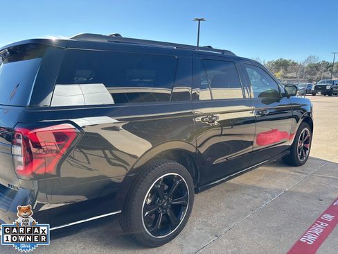 Used 2022 Ford Expedition Max Limited image 6