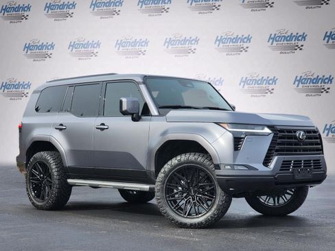 Used 2025 Lexus GX 550 w/ Cold Area Package image 2