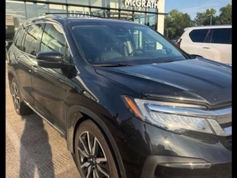 Used 2019 Honda Pilot Touring image 1
