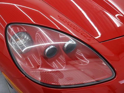 Used 2007 Chevrolet Corvette Coupe w/ Preferred Equipment Group RWD image 17