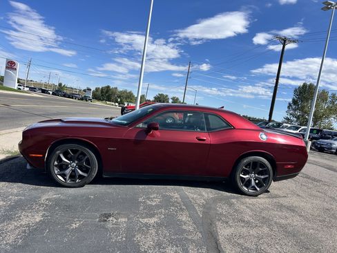 Used 2018 Dodge Challenger R/T Plus RWD image 2