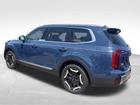 Certified 2024 Kia Telluride S w/ S Sunroof Package FWD image 16