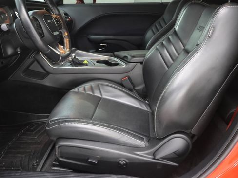 Used 2018 Dodge Challenger SRT Hellcat RWD image 8