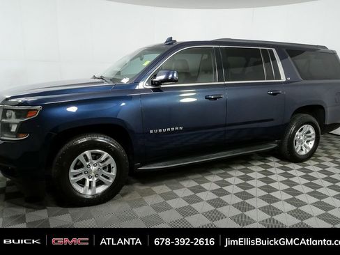 Used 2018 Chevrolet Suburban LT w/ Max Trailering Package image 2