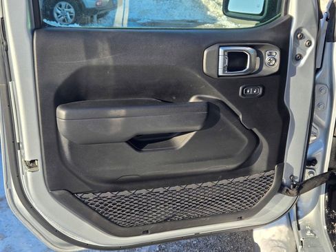 Used 2022 Jeep Wrangler Unlimited Sport image 28