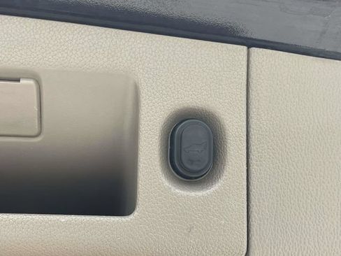 Used 2019 Chevrolet Suburban LT AWD/4WD image 22