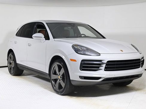 Certified 2022 Porsche Cayenne S Platinum image 9
