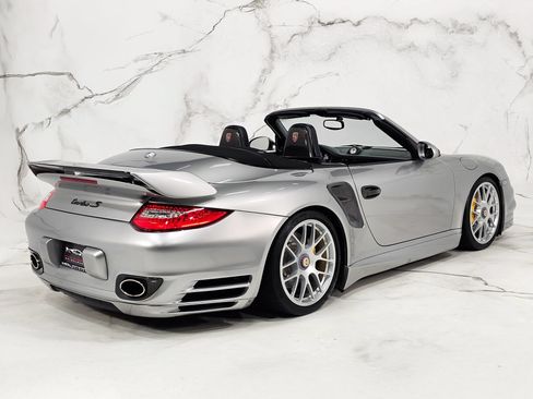 Used 2011 Porsche 911 Turbo S AWD/4WD image 33
