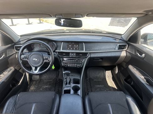 Used 2018 Kia Optima S FWD image 29