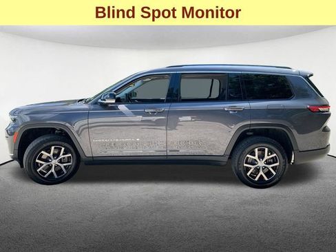 Used 2023 Jeep Grand Cherokee L Limited AWD/4WD image 6