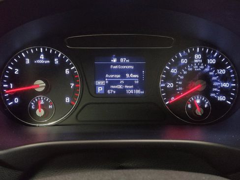 Used 2020 Kia Sorento FWD V6 image 23