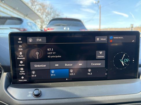 Used 2025 Honda Accord Sport image 27