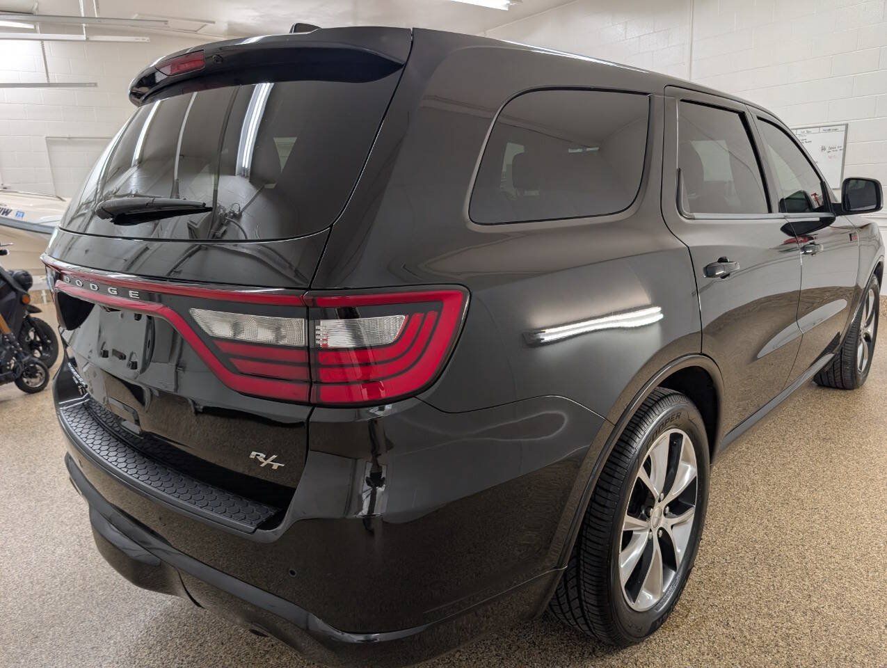 Used 2014 Dodge Durango R/T w/ Technology Group AWD/4WD image 4