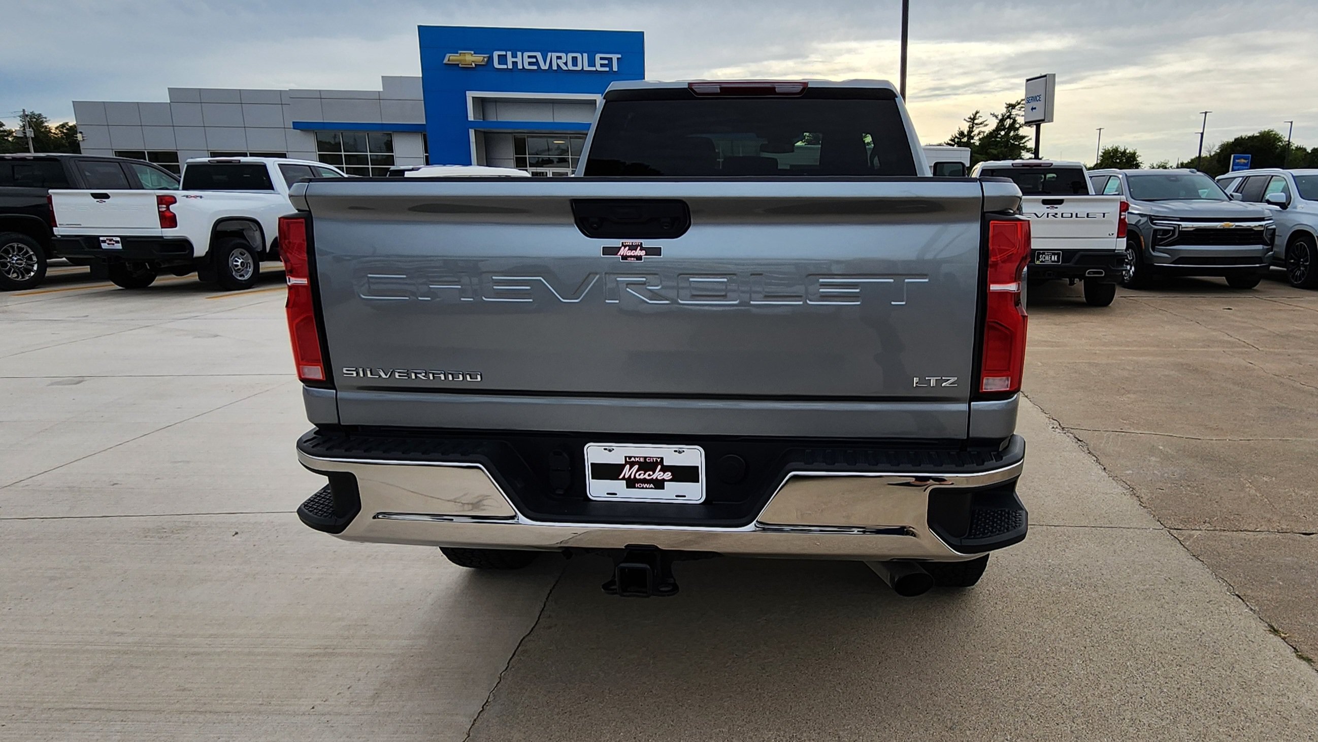 Certified 2026 Chevrolet Silverado 2500 LTZ w/ LTZ Convenience Package AWD/4WD image 6