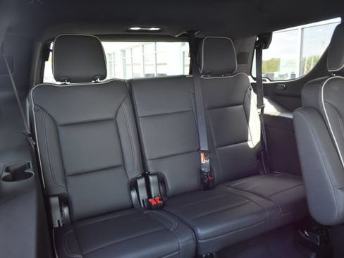 Used 2025 GMC Yukon Elevation AWD/4WD image 46