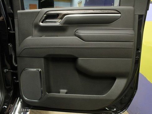 New 2025 GMC Sierra 2500 SLT w/ SLT Premium Package image 12