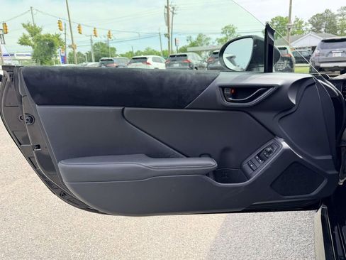 Used 2023 Toyota GR86 Premium w/ ALL Weather Mat Package (TMS) image 18