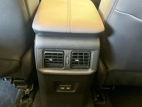 Used 2024 Toyota RAV4 Limited image 24