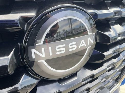Used 2023 Nissan Kicks SR FWD image 29
