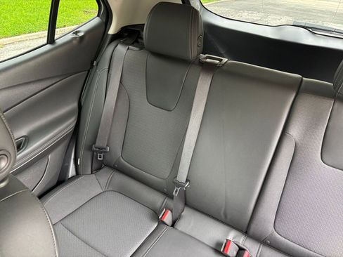 Used 2025 Buick Encore GX Preferred FWD image 34