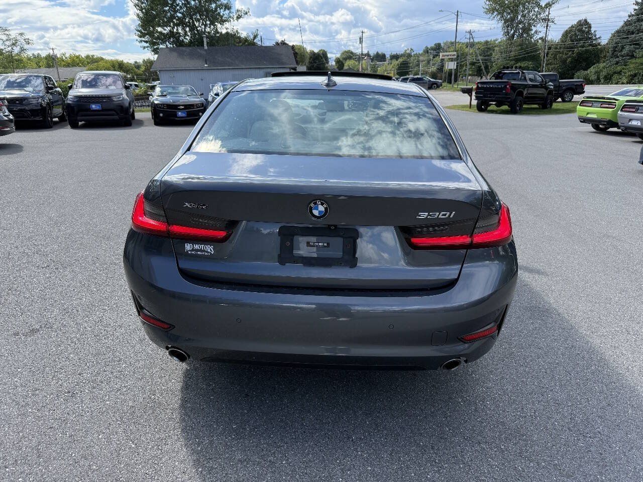 Used 2020 BMW 330i xDrive Sedan w/ Convenience Package AWD/4WD image 5