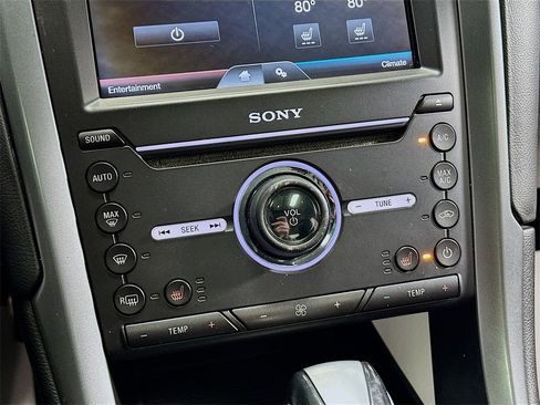 Used 2016 Ford Fusion Titanium image 16