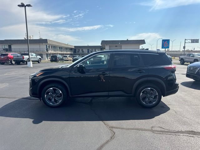 Used 2025 Nissan Rogue SV FWD image 8