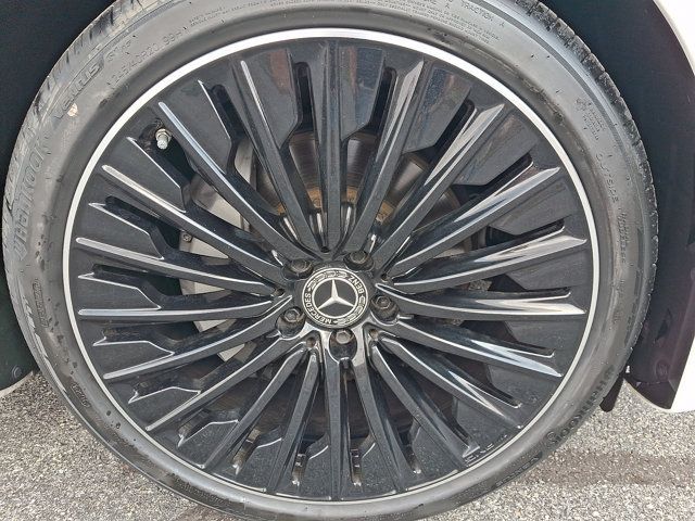 Used 2024 Mercedes-Benz E 350 4MATIC Sedan image 8