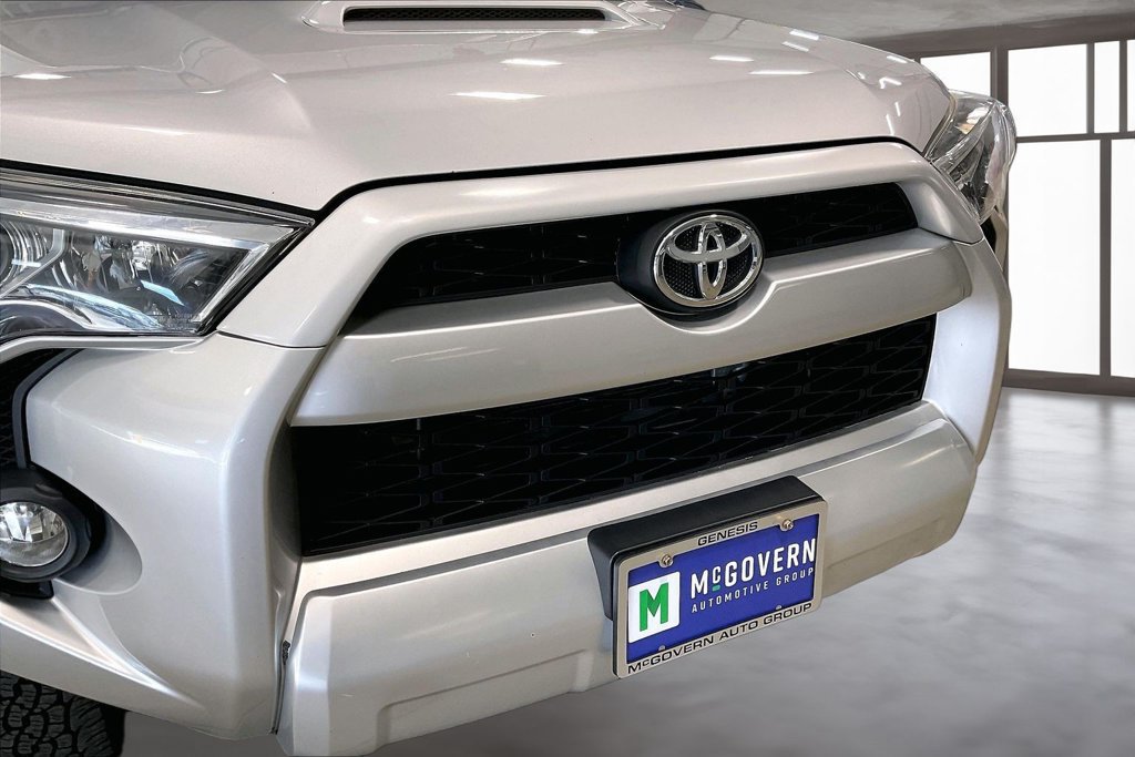 Used 2015 Toyota 4Runner Trail AWD/4WD image 33