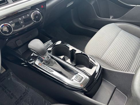 Used 2025 Kia K4 FWD image 39