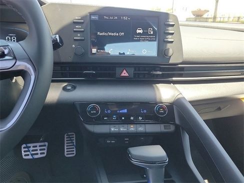 New 2025 Hyundai Elantra Sport image 11