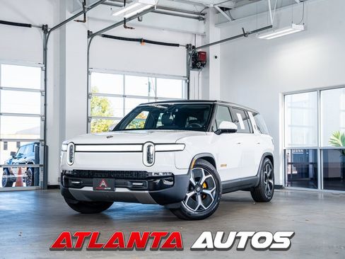 Used 2023 Rivian R1S Adventure image 1