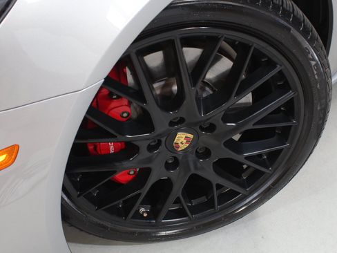 Used 2022 Porsche Panamera GTS AWD/4WD image 21