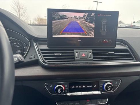 Used 2023 Audi Q5 2.0T Premium w/ Convenience Package image 11