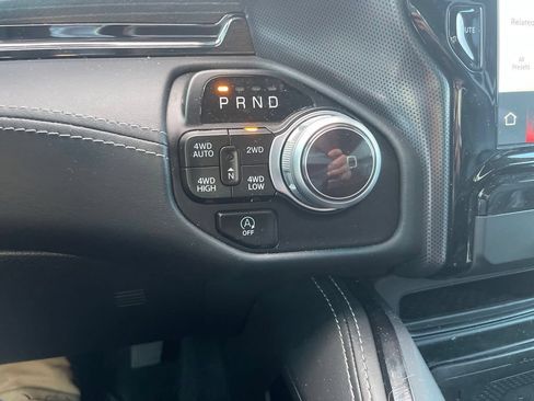 Used 2022 RAM 1500 Limited AWD/4WD image 10