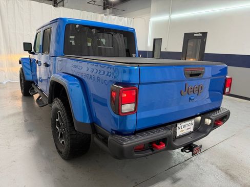 Used 2022 Jeep Gladiator Rubicon w/ Cold Weather Group AWD/4WD image 37