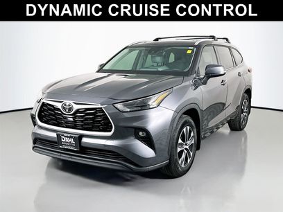 Used 2022 Toyota Highlander XLE