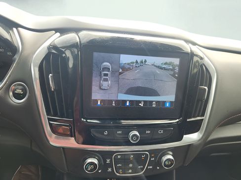 Used 2022 Chevrolet Traverse RS AWD/4WD image 13