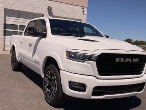 Used 2025 RAM 1500 Laramie w/ Sport Appearance Package AWD/4WD image 4