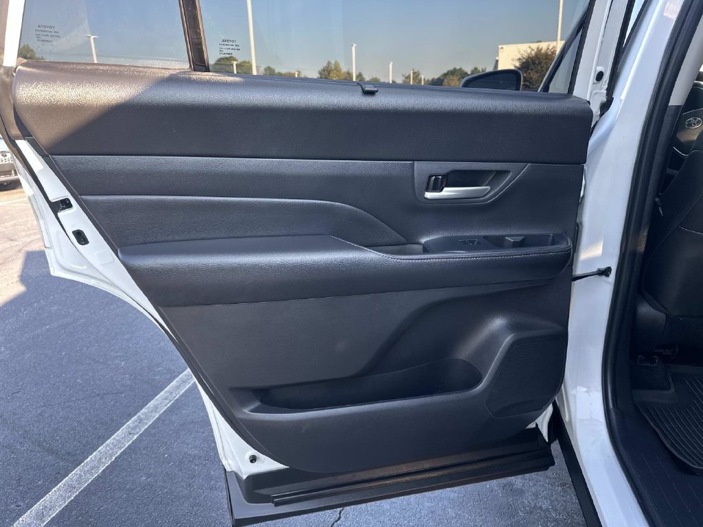 Used 2026 Toyota Grand Highlander FWD image 14